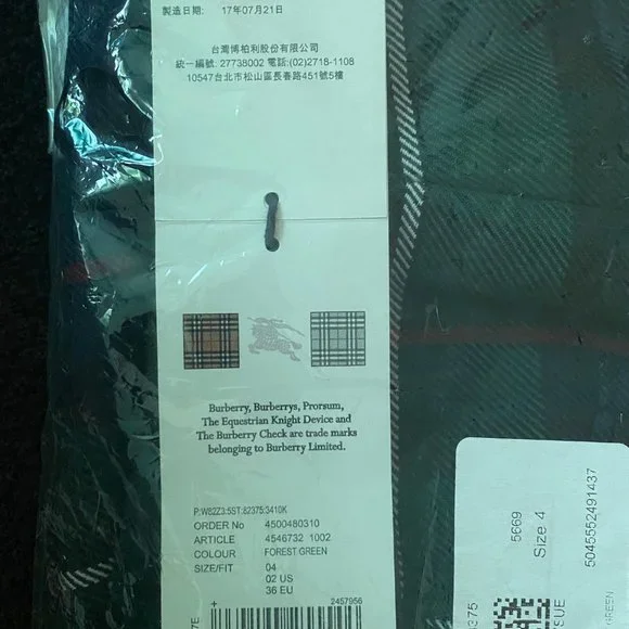 BURBERRY - Picture 3 of 4